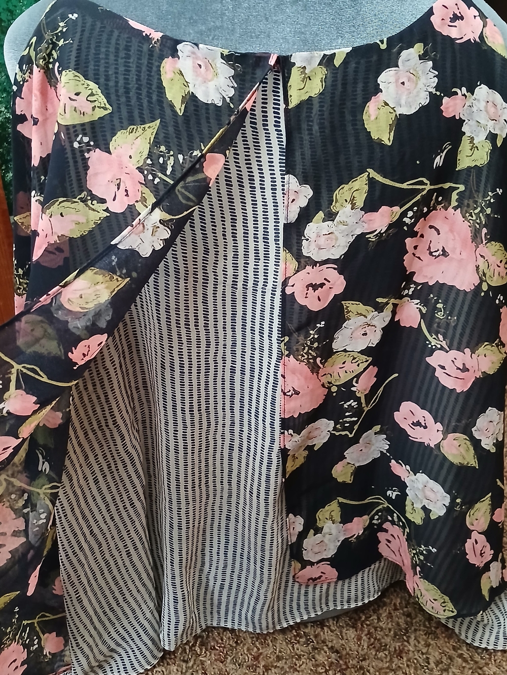 torrid Black Floral Camisole with Pink & Cream Blooms - Picture 2 of 5
